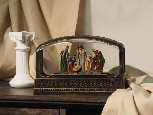 Lighted Nativity Snow Globe Display – Panoramic Holy Family Birth Scene with Swirling Glitter, Religious Christmas Tabletop Decor